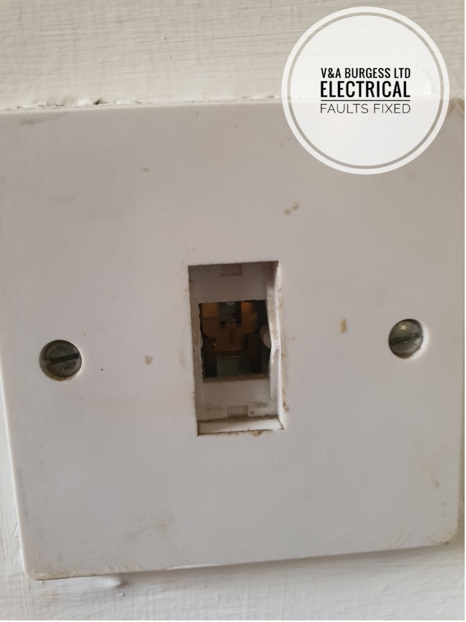 Broken Light Switch | Electrical Faults Fixed